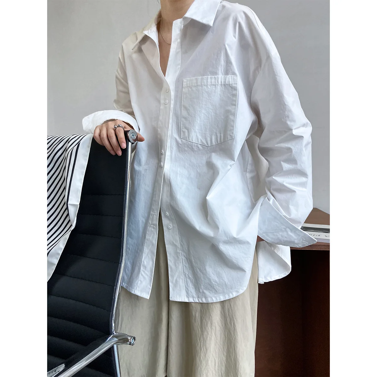 Spring French casual simple solid color shirt female lazy loose silhouette design layered shirt