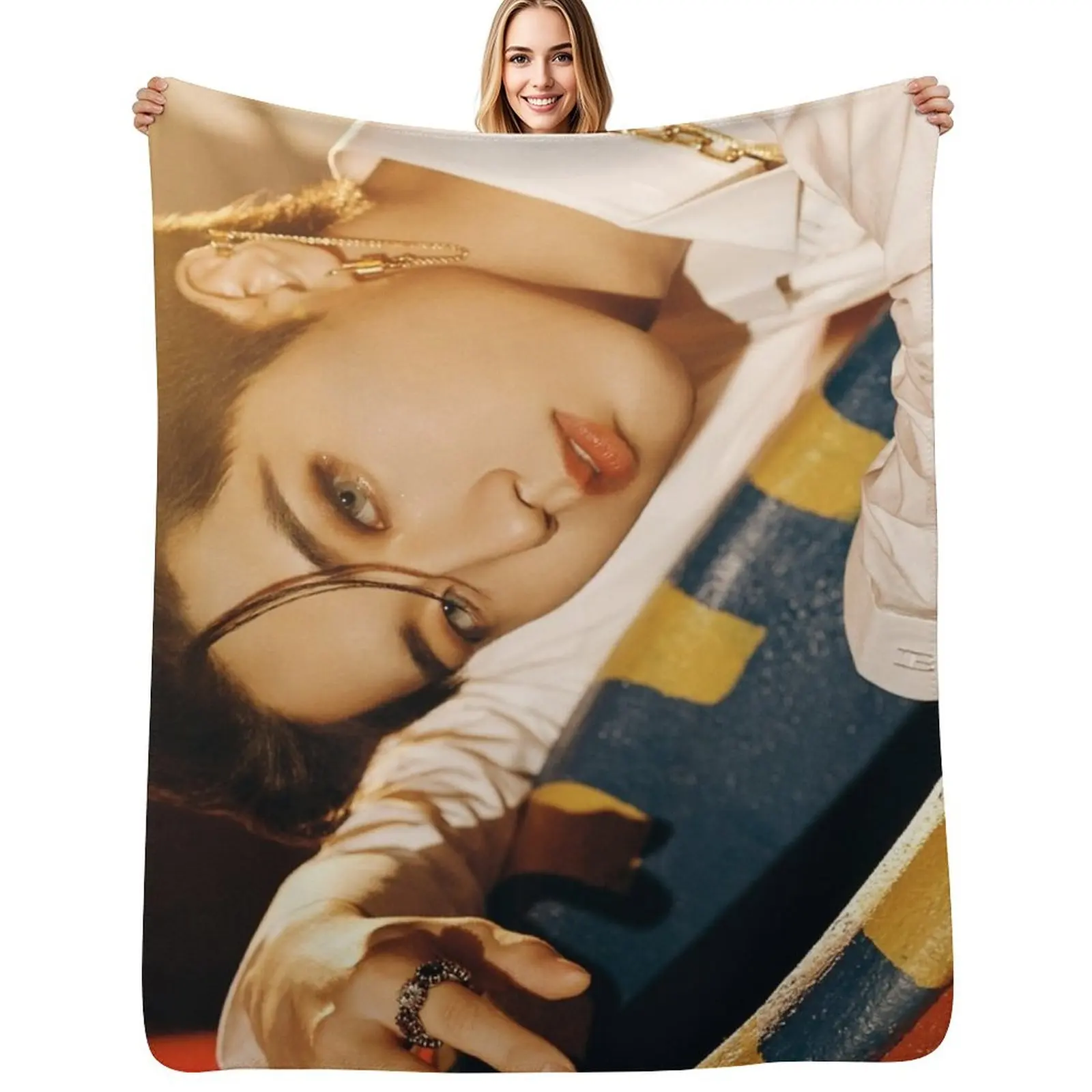 

Han Jisung Circus 2 Throw Blanket Cozy Microfiber Throw Blanket for Home Bedroom