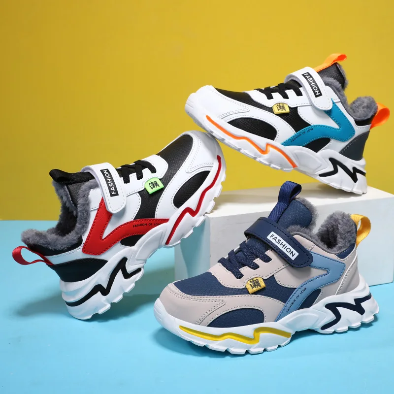 Scarpe per bambini 2022 autunno inverno Sneakers per bambini Casual ragazze stivali corti caldi ragazzi moda caldo peluche stivali da esterno