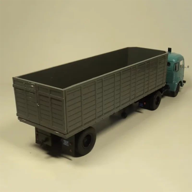 Diecast 1:43 scala Ixo 1:43 Ford SAF Cargo Truck lega Vehine modello finito collezione di simulazione decorazione regalo giocattoli Display