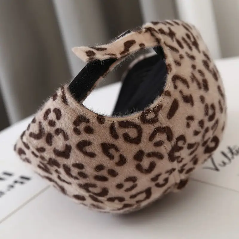 Autumn And Winter Hats Women\'s Wild Leopard Duck Hat Hip-Hop Street Fashion Spring And Autumn Plush Baseball Cap Student Cap B33