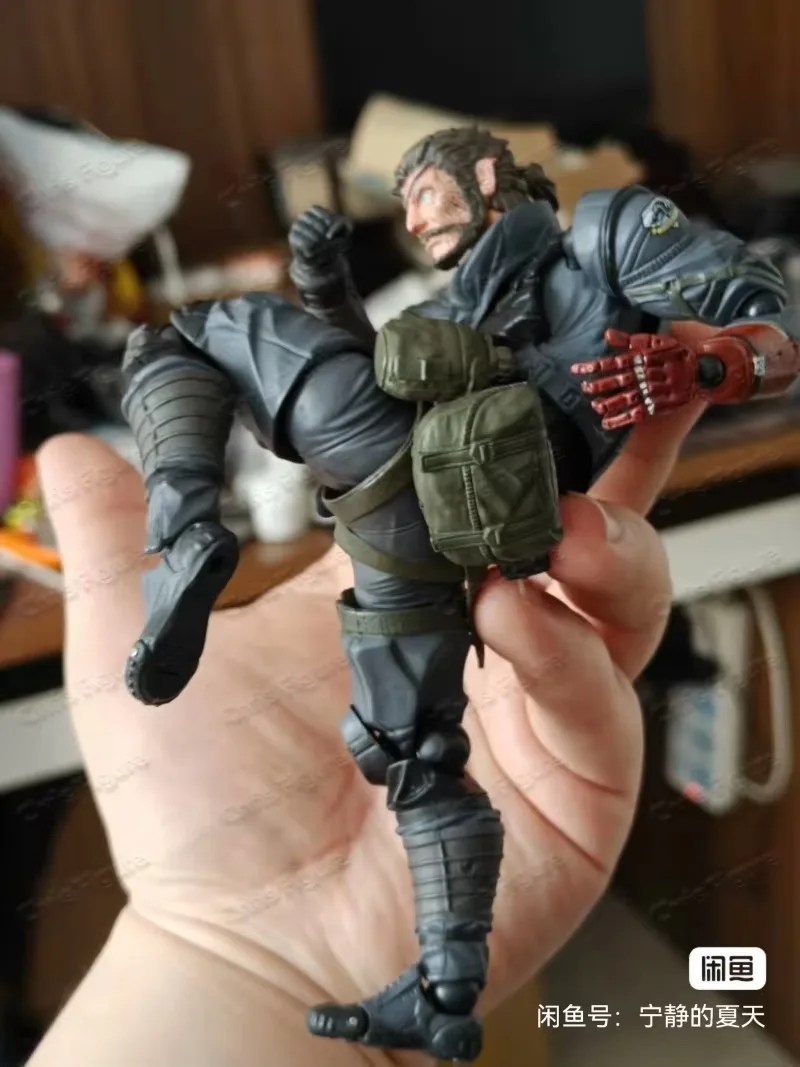

In Stock 15cm Metal Gear Solid Snake Articulated Action Figure Collectible Metal Model Desk Decor Action Collectible Gift