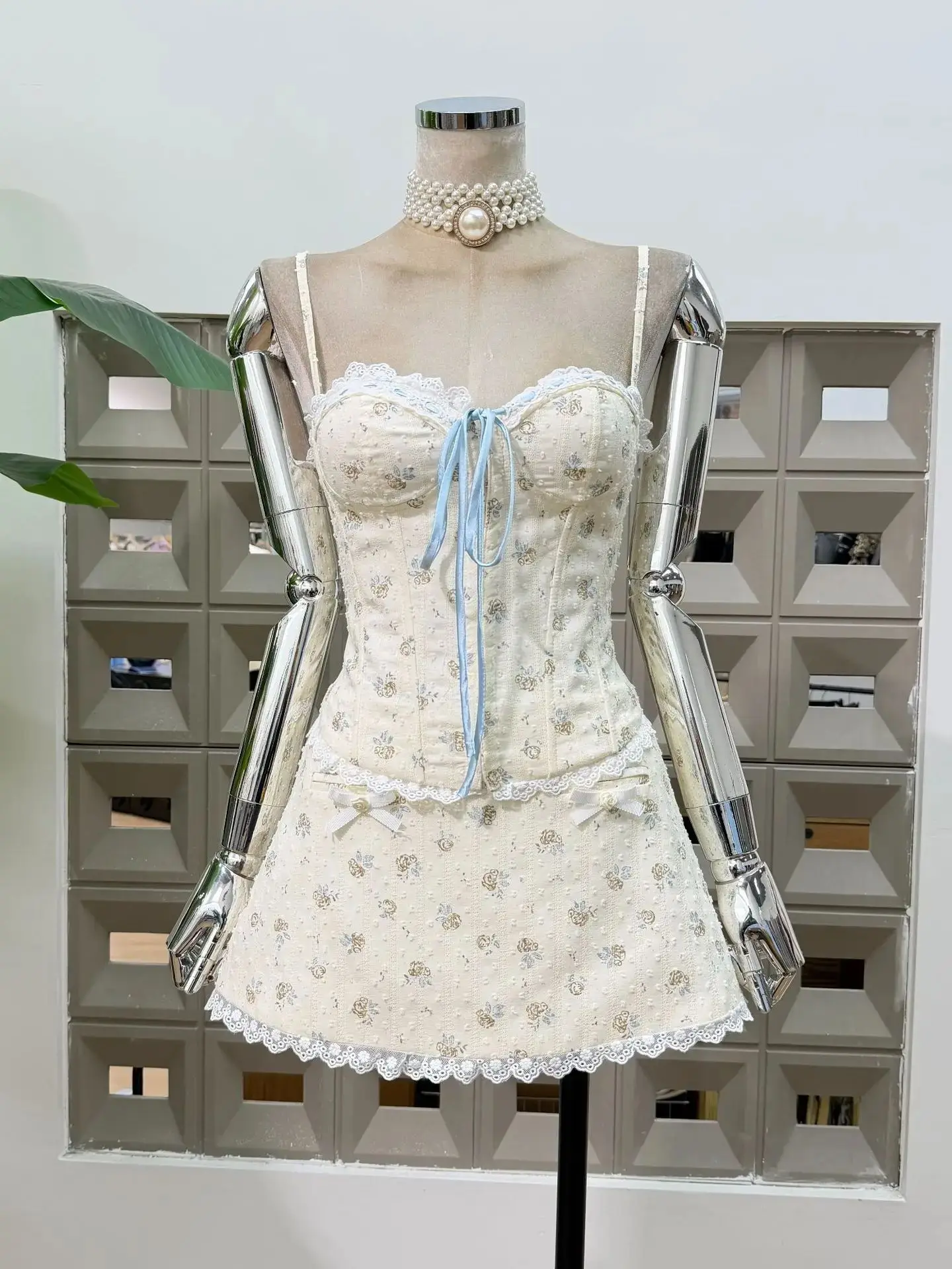 

Женские сексуальные комплекты из топа и юбки с цветочным принтом, модные милые платья-костюмы из двух частей для ночного клуба, праздников и вечеринок