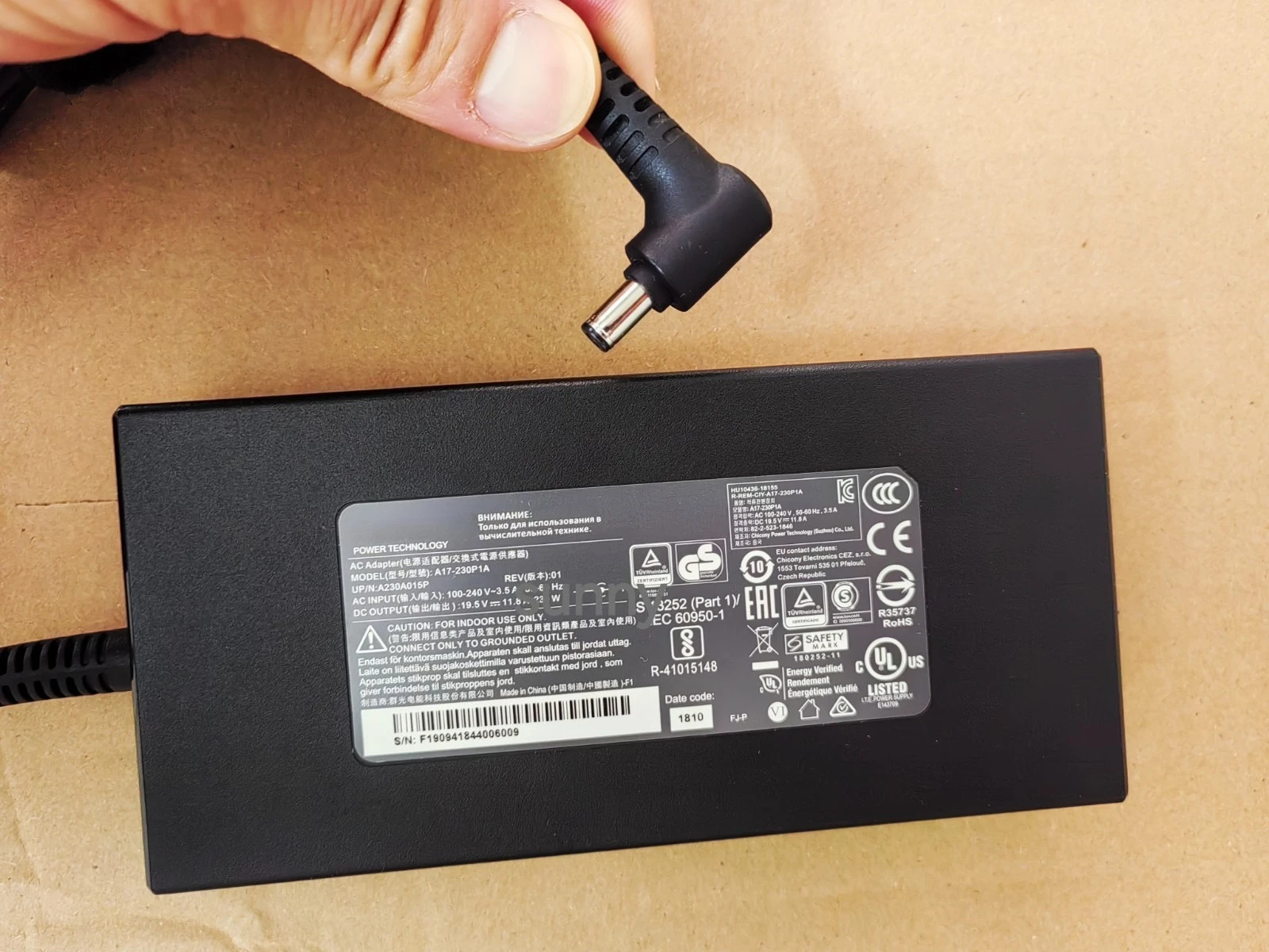Suitable for Gigabyte A7 X1 A7X1CUK1130SH 19.5V 11.8A A17-230P1A 230W Original AC Power Adapter