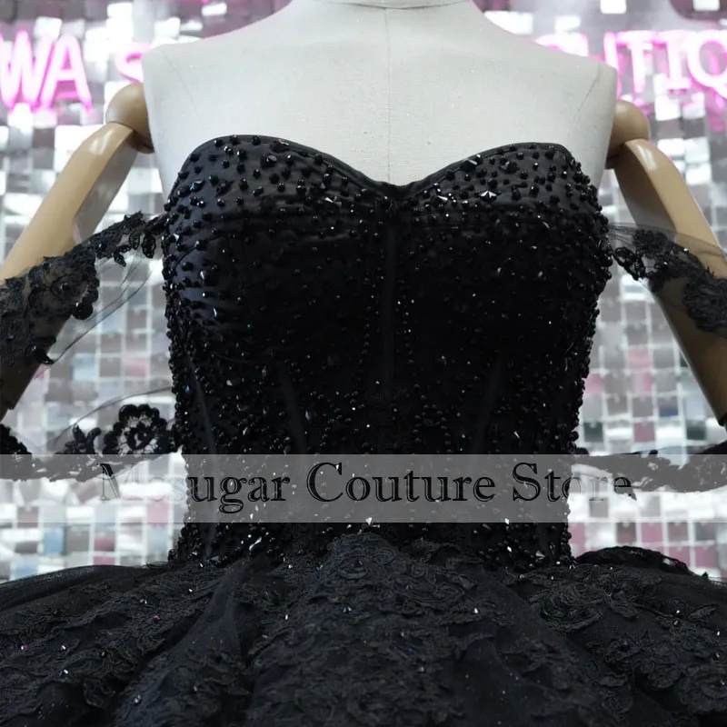 Black Lace Ball Gown Quinceanera Dresses Off Shuolder Flowers Appliques Beading Luxury Sweet 16 Dress Vestidos De Xv Años