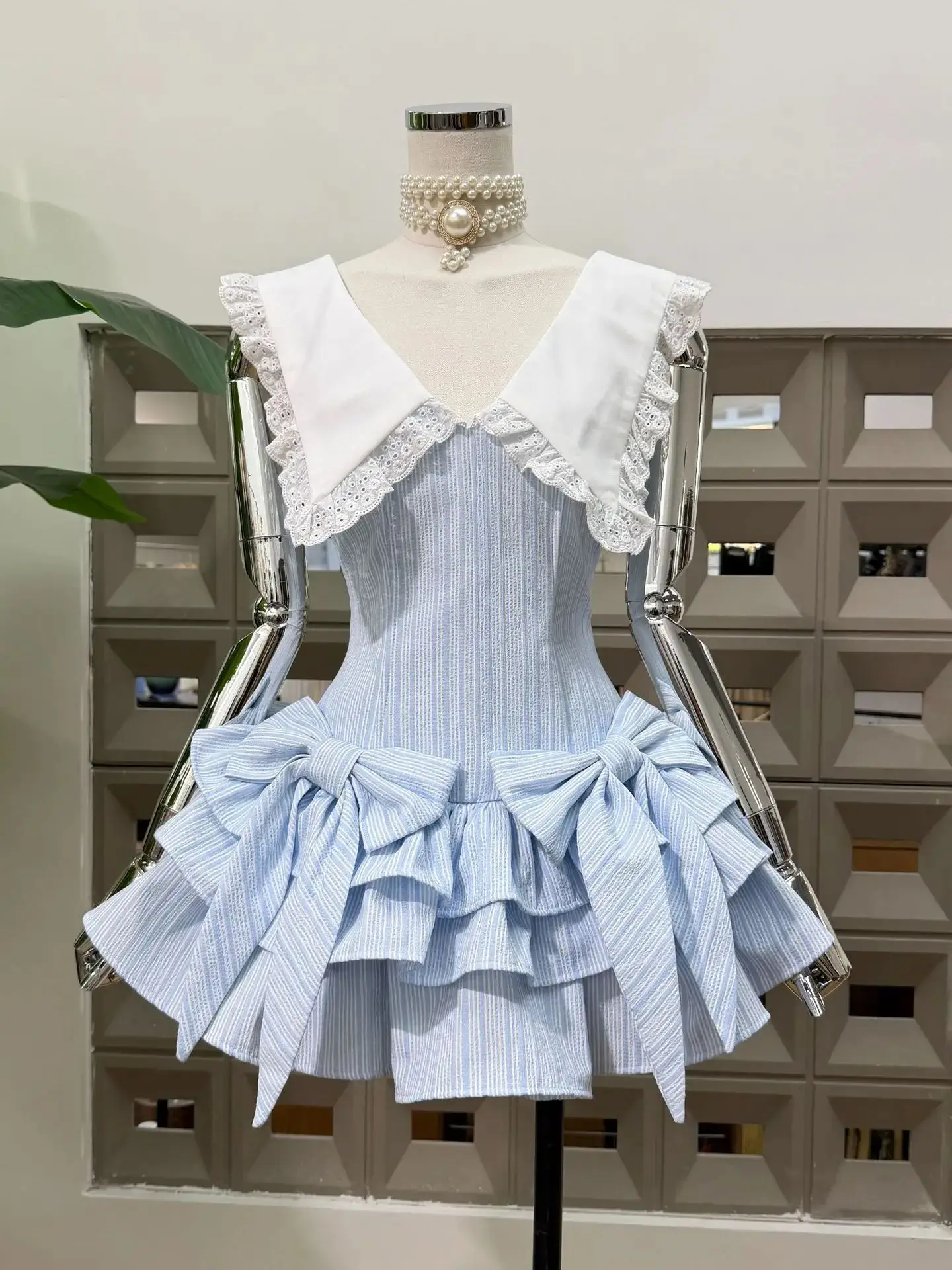 Sexy ärmelloses Damen-Abendkleid mit Stickerei und Schleifendesign, Hochzeitsgast-Minikleid für Frauen, Geburtstagsfeier, Club-Kleider