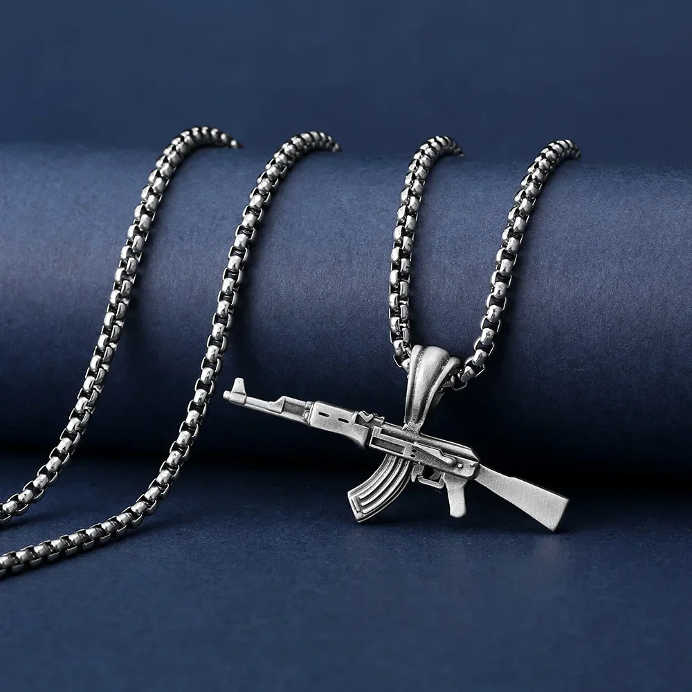 Retro Fashion AK47 Rifle Submachine Gun Pendant Necklace Men\'s Personalized Punk Trend Charm Jewelry