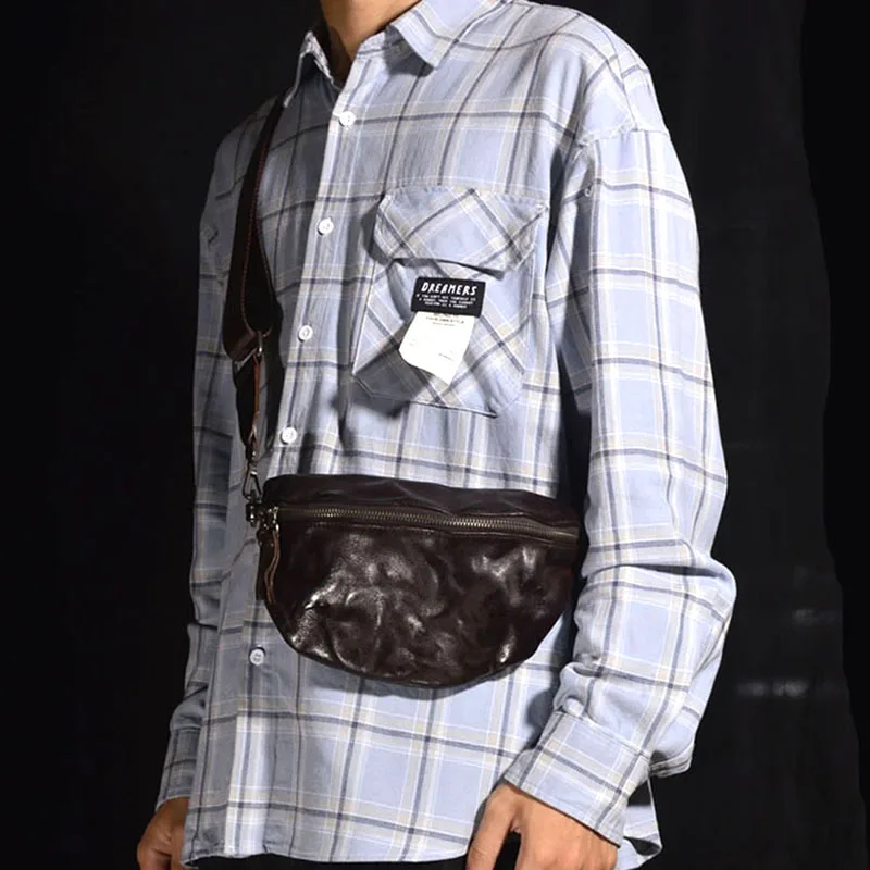 

AETOO кожаная сумка через плечо в винтажном стиле для пригородных поездок, первый слой из воловьей кожи, нагрудная сумка, литературная молодежная повседневная однотонная уличная сумка ri