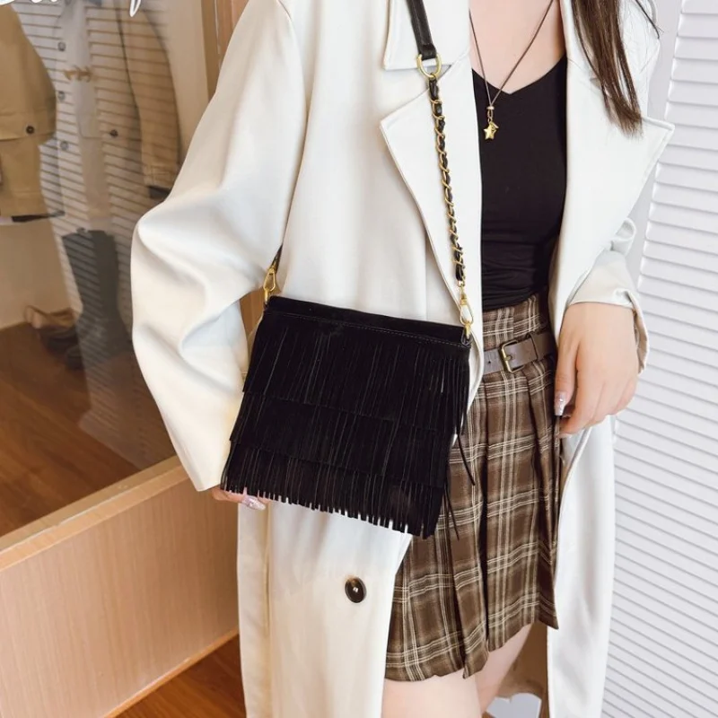 

Luxury Women's Tote Bag Made Of Fine Leather Boasting Casual Paris Trendy Stylish Look​