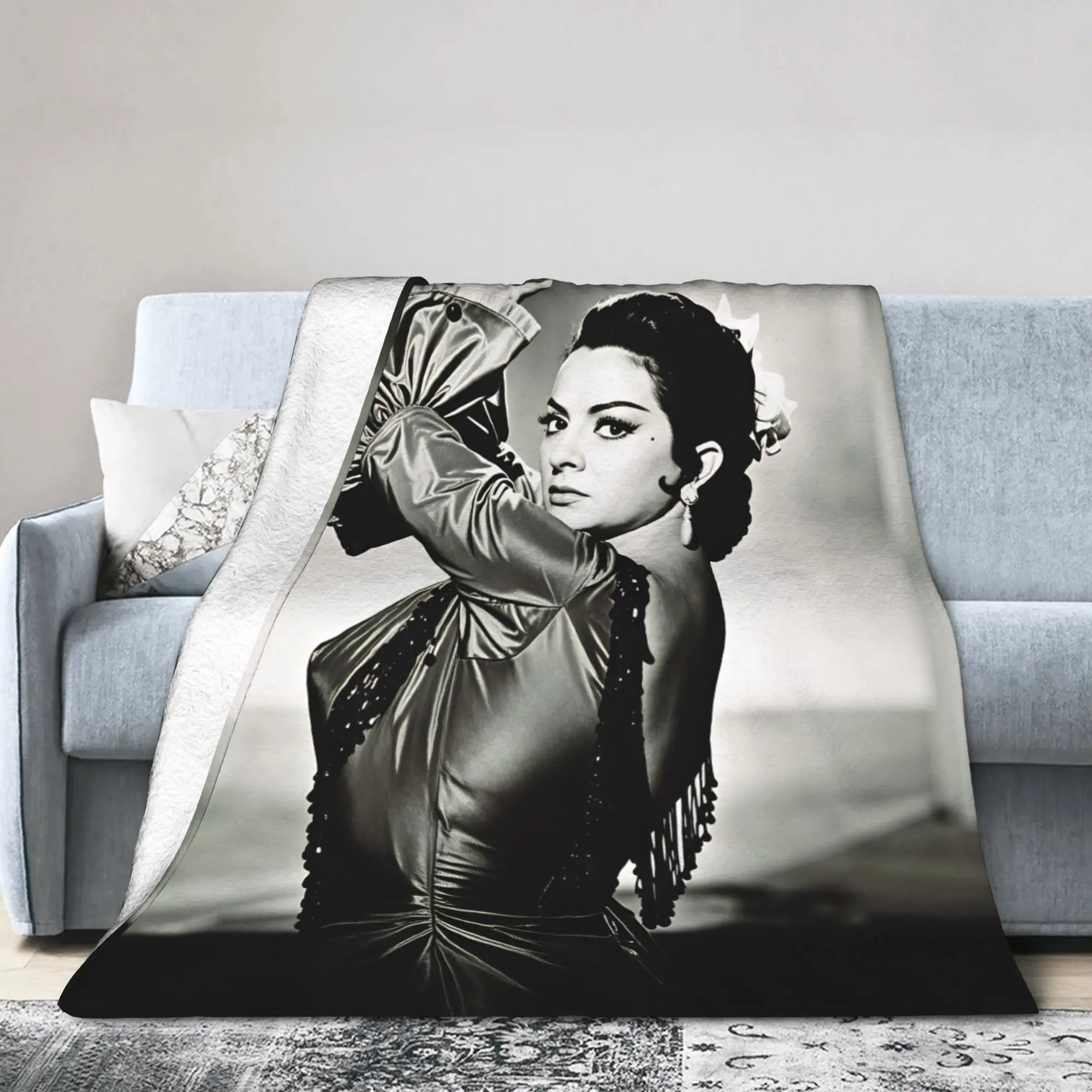 Lola Flores Warm Soft Blanket  Students Plush Throw Blanket Graphic Living Room Flannel Bedspread Sofa Bed Cover