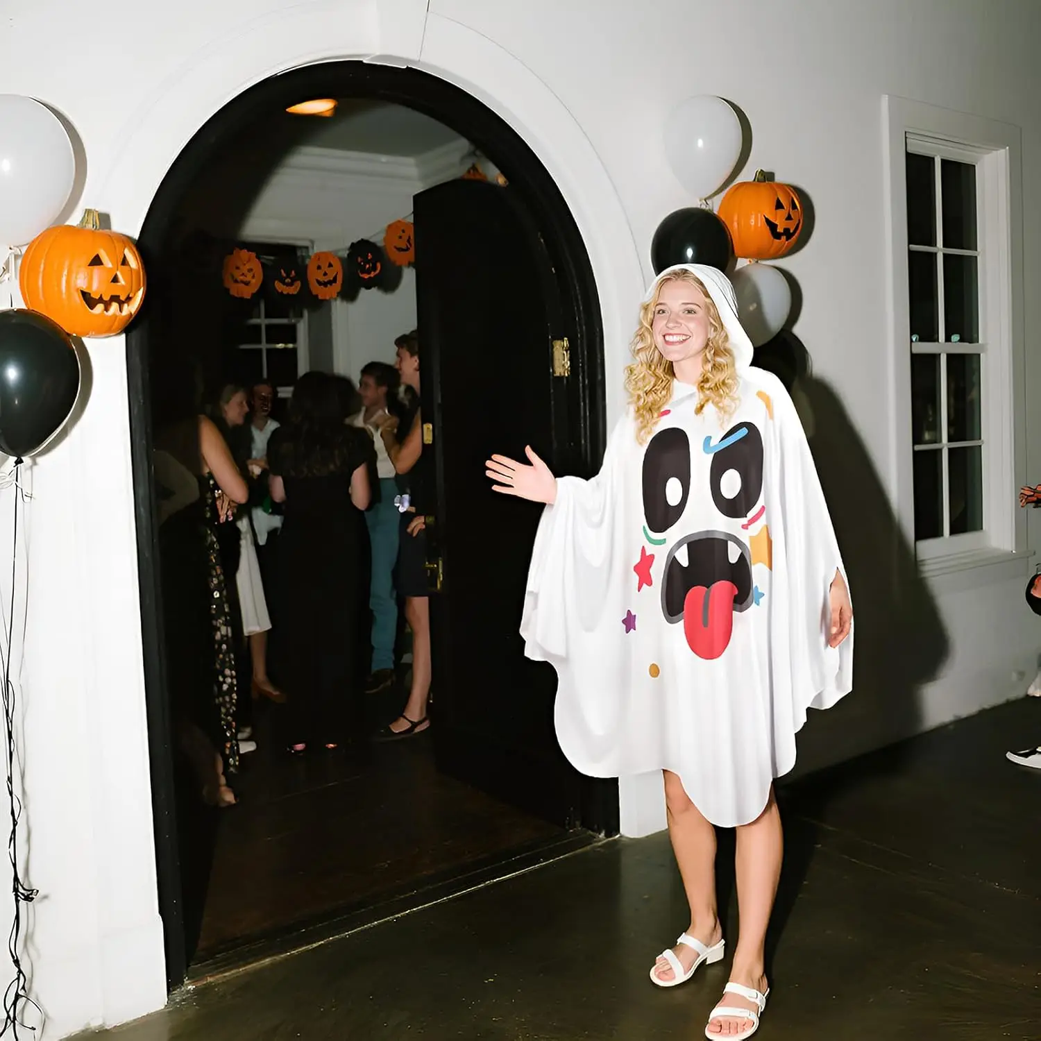 

White Halloween Costume Ghost Print Hood Cape Cosplay Clothes Trick-or-Treat Spooky Ghost Poncho Robe Smock with Hat Ghost