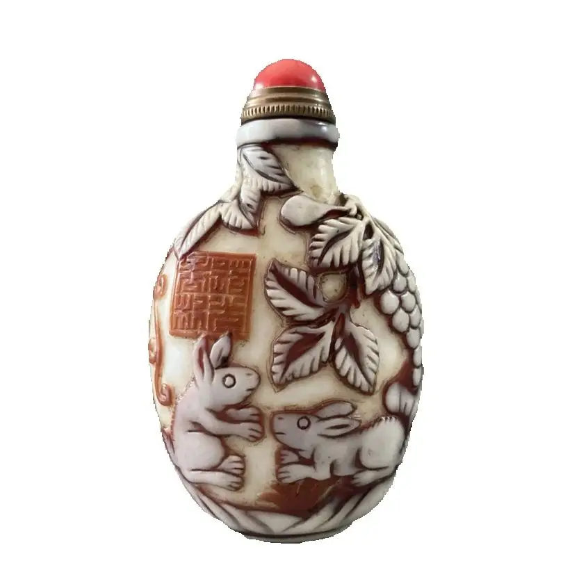 Collection China Beijing Glaze Carved Squirrel Statue Nice Snuff Bottle Rare Art