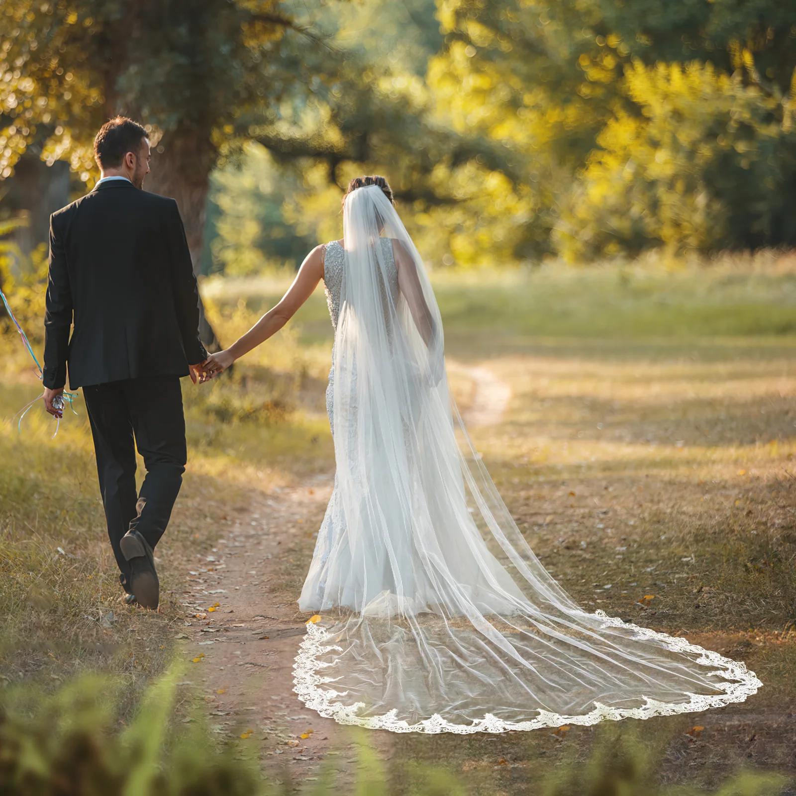 

Bridal Veil Lace Edge Wedding Veils for Brides Floor Length Cathedral Floor Wedding Veil Hair Comb Accessories