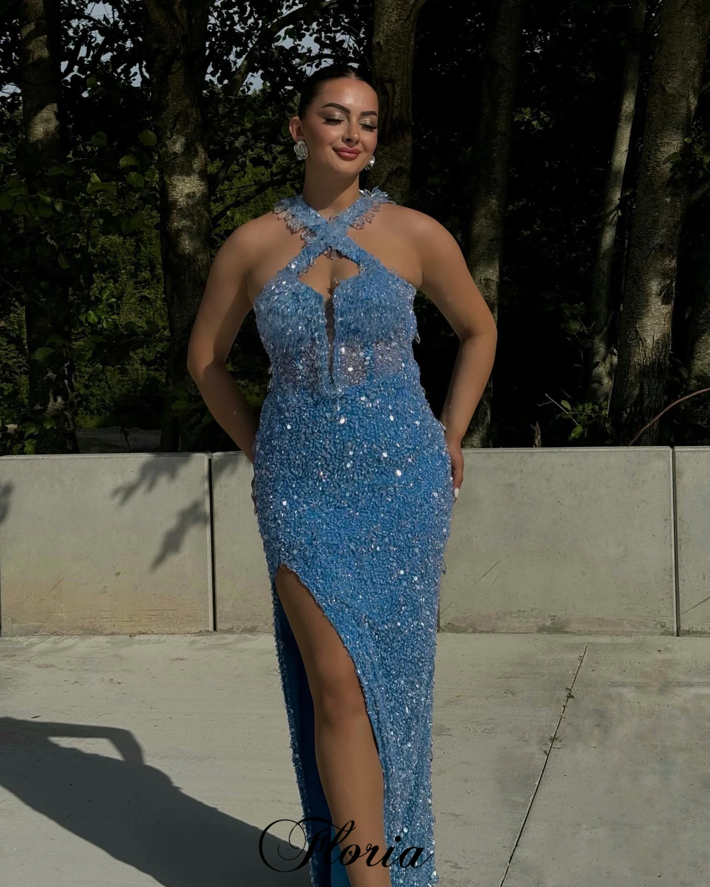 Sexy Blue Prom Dresses With Side Slit Summer Beach Cocktail Dress Mermaid Crystals Halter Birthday Party Gown Vestidos De Noche