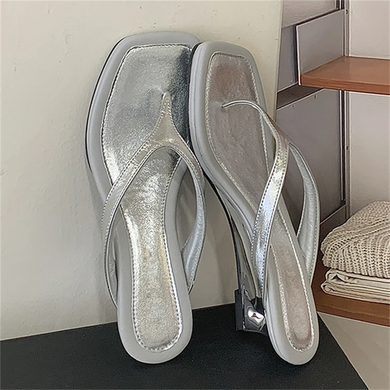 

Fashion Square-Toe Wedges Slippers for Women Sexy Clip Toe Slide Sandals Comfortable Outdoor Beach Flip-Flops Zapatos De Mujer