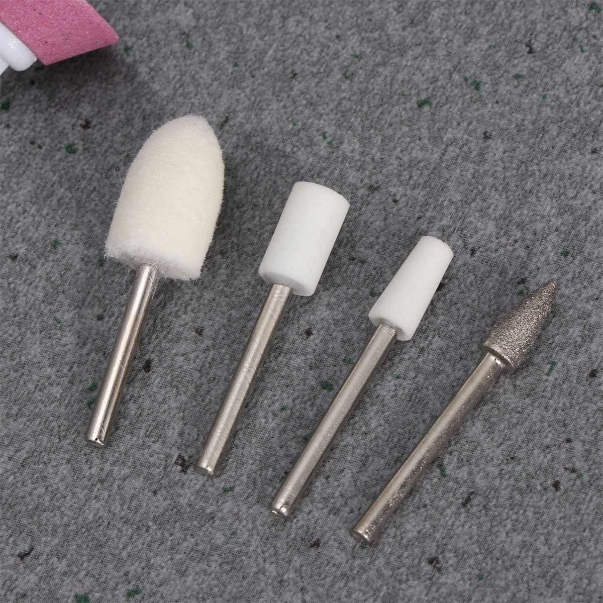 5 pezzi 2 scatole Kit testa per lucidatura delle unghie Materiale premium Lucidatore per manicure Strumento per trapano Accessori per molatura Forniture per unghie