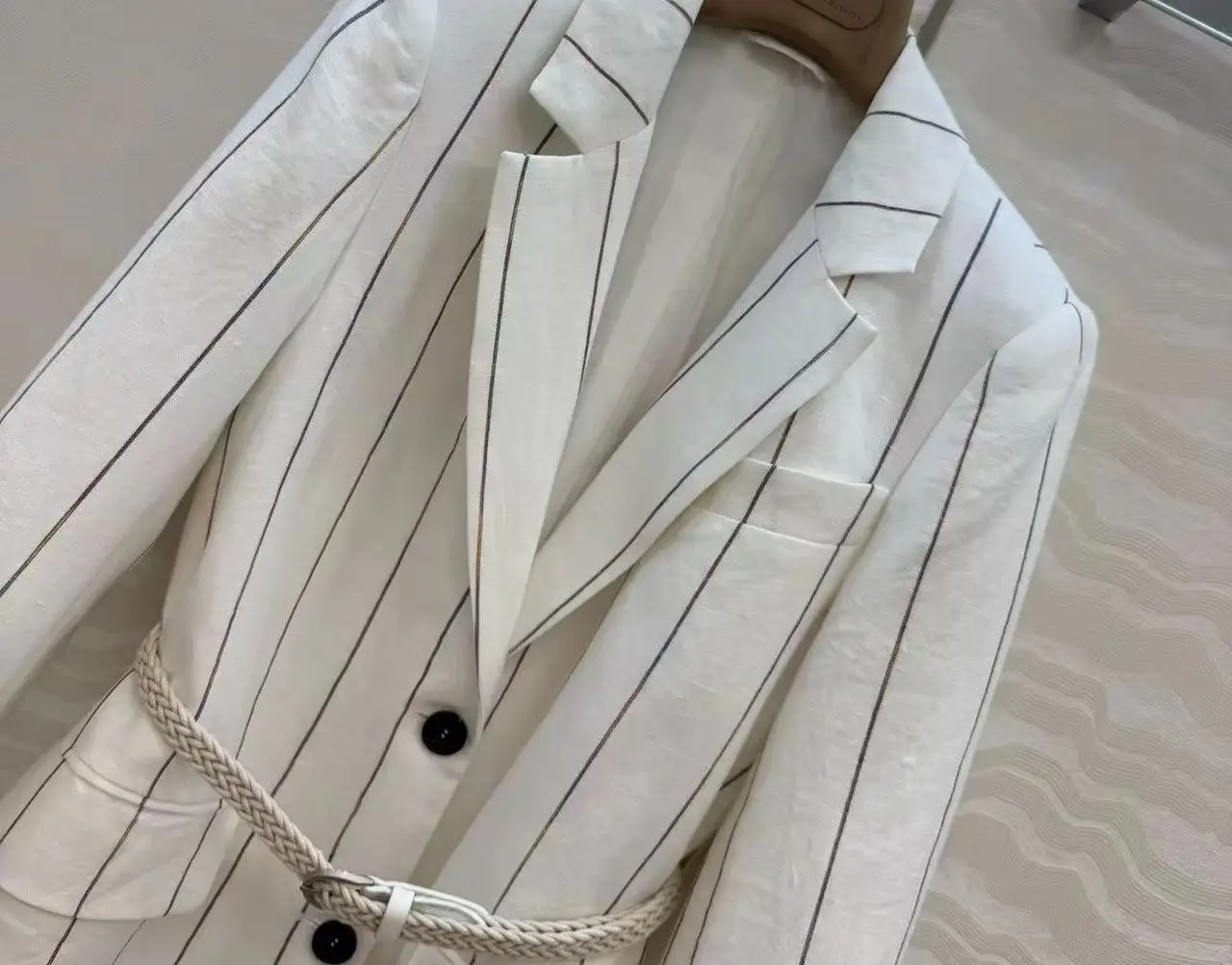Vintage money pattern white background striped linen blazer for women, suitable for office wear, with a woven belt, luxury style