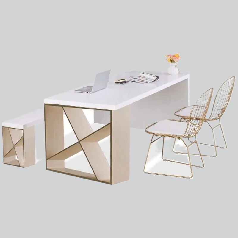 Рисунок 6 - Письменный рабочий стол для руководителя