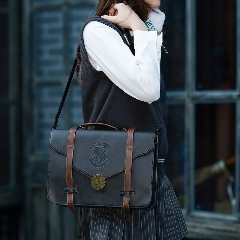 brown patagonia backpack Refugio Daypack 30L Thoughtful features—like multiple net parent_sku_BACKPACK-PRO-35L_ps Fuck yeah, hitchhiking Color:TNF Black/TNF Red