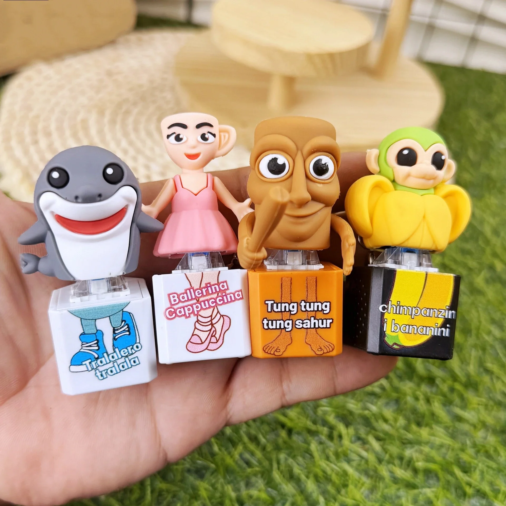 Nuevo Brainrot bolsa de juguete clásica llavero de coche colgante Tralalero Tralala llavero botón de sonido luminoso Tungtung Sahur regalo de Halloween