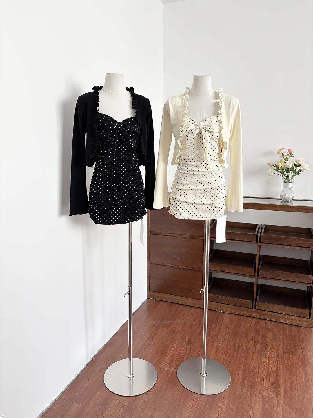 

Summer 2026 Retro Knot Polka Dot Bodycon Dress Pure Color Open Cardigan Set Women's Fashion Spring Collection