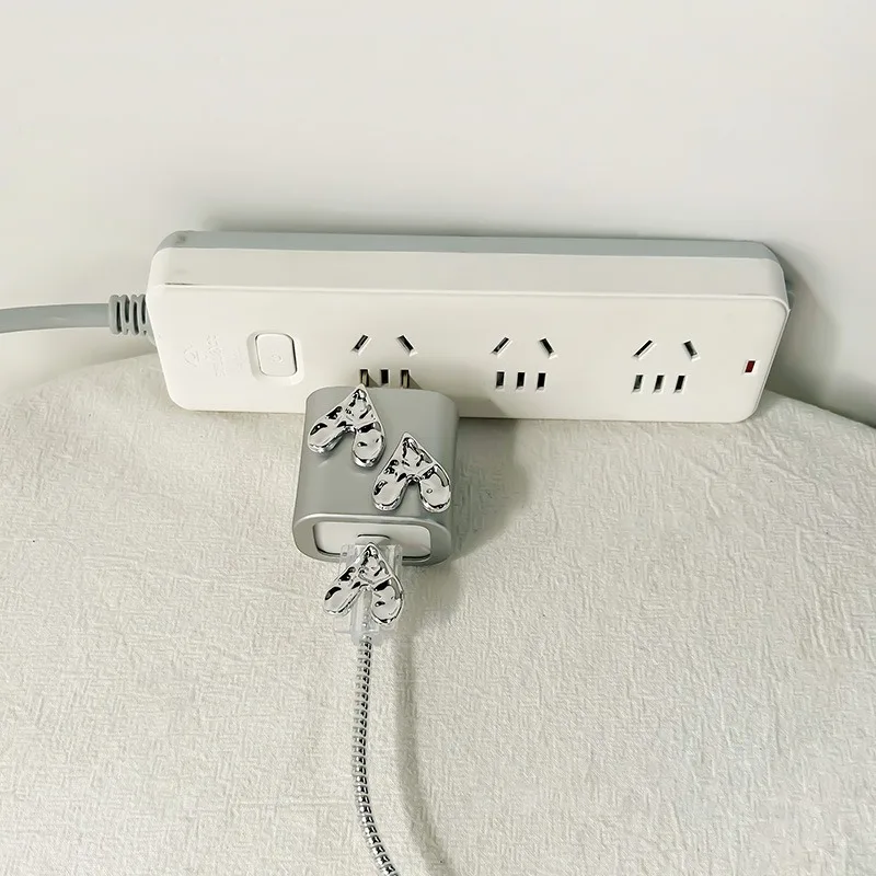 لطيف ثلاثية الأبعاد الفضة الحب القلب موجة الحدود كابل يو اس بي حامي غطاء آيفون 18 واط/20 واط كابل نقل بيانات دغة رئيس الحبل شحن سريع