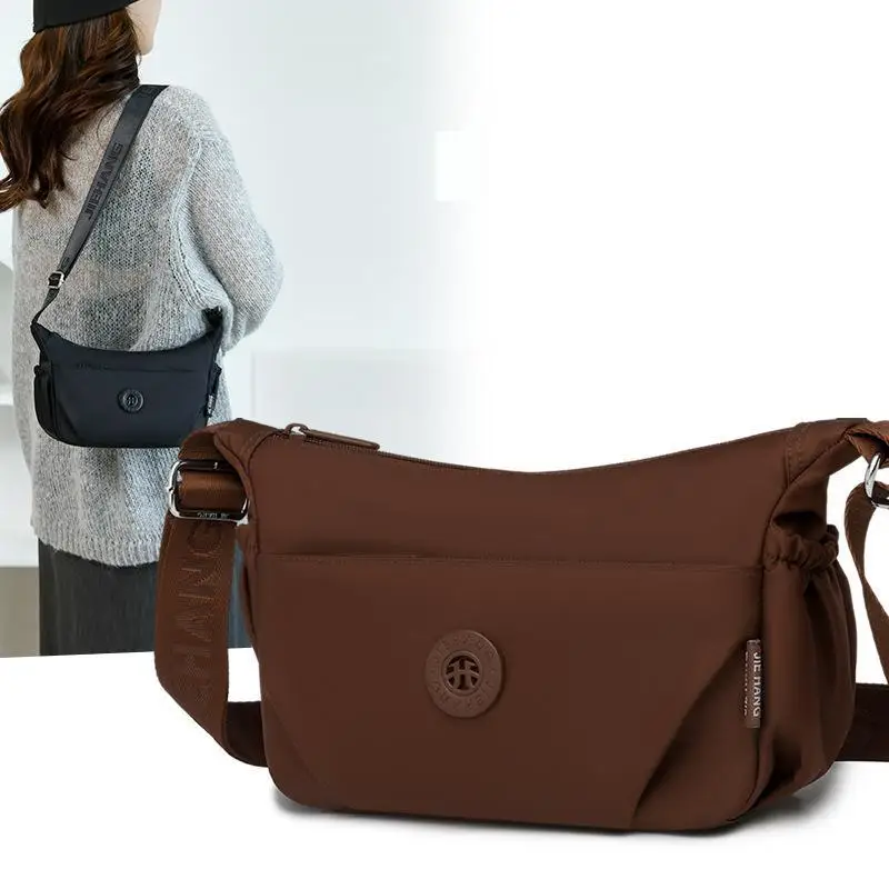 New Crossbody Bag Women's Dumpling Bag Fashionable Textness Shoulder Bag Lightweight Cloth Bag Middle-aged Multi-layer Mummy Bag