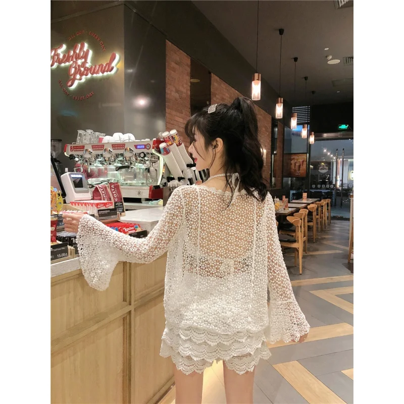 New Sexy Lace Sun Protection Cardigan Spaghetti Straps Chest Wrap High Waist Wide Leg Shorts Fashionable Three-Piece Suit