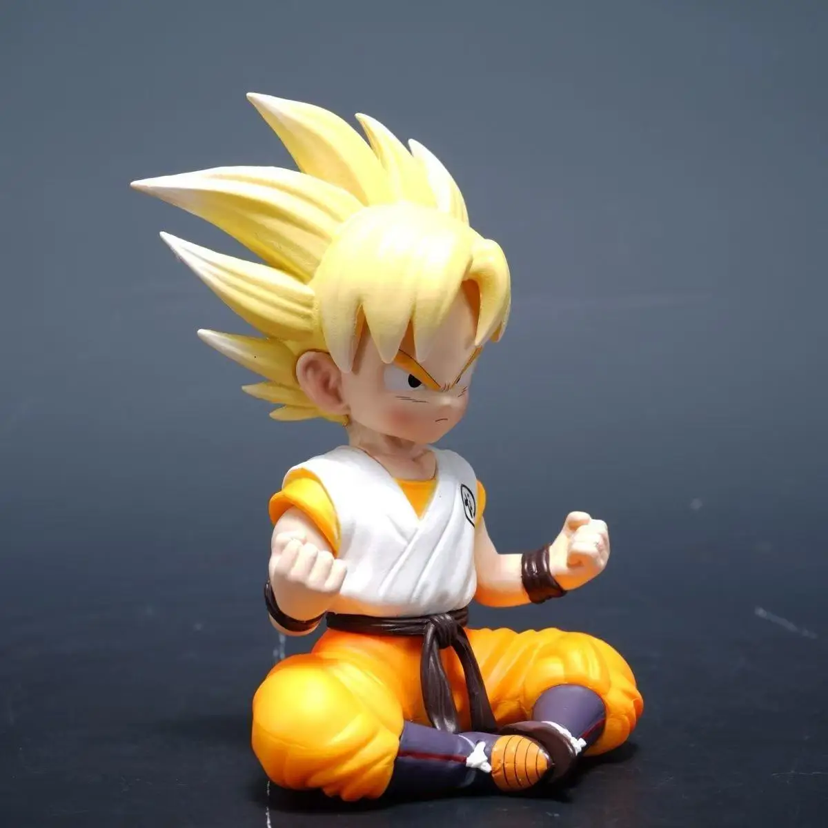 Anime dragon ball figura super saiyan postura sentada filho goku figuras de ação estátua pvc modelo colecionável brinquedos decoração presente
