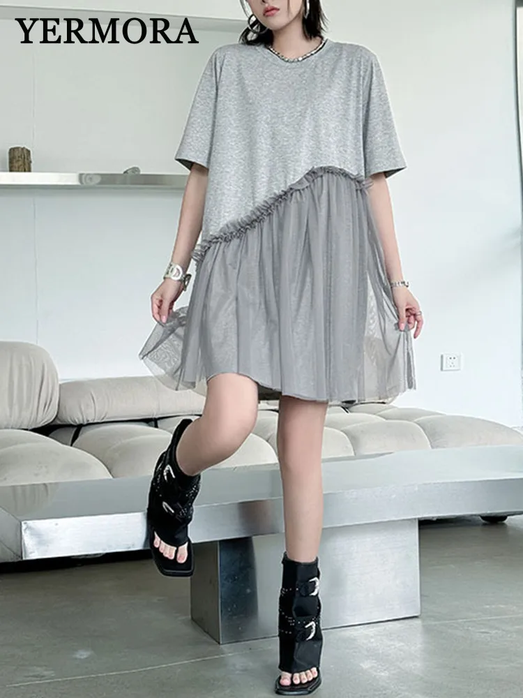 YERMORA 여성 그레이 불규칙한 스플 라이스 메쉬 캐주얼 티셔츠 드레스 라운드 넥 반팔 루즈 패션 조수 봄 여름 2025