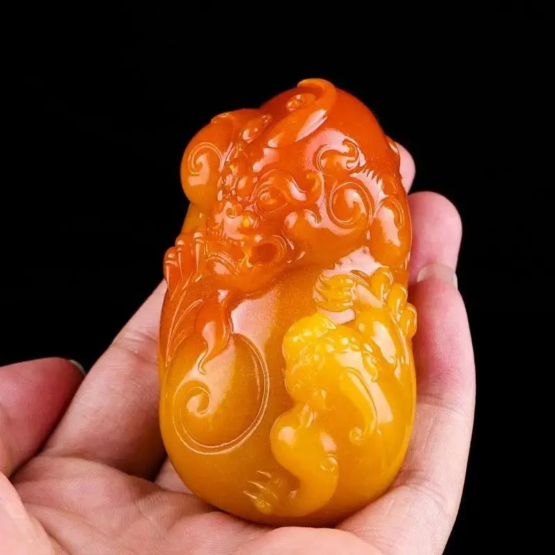 Double brave into the treasure hand piece jade men's ornaments wenwan hand piece original stone carving imitation Shoushan