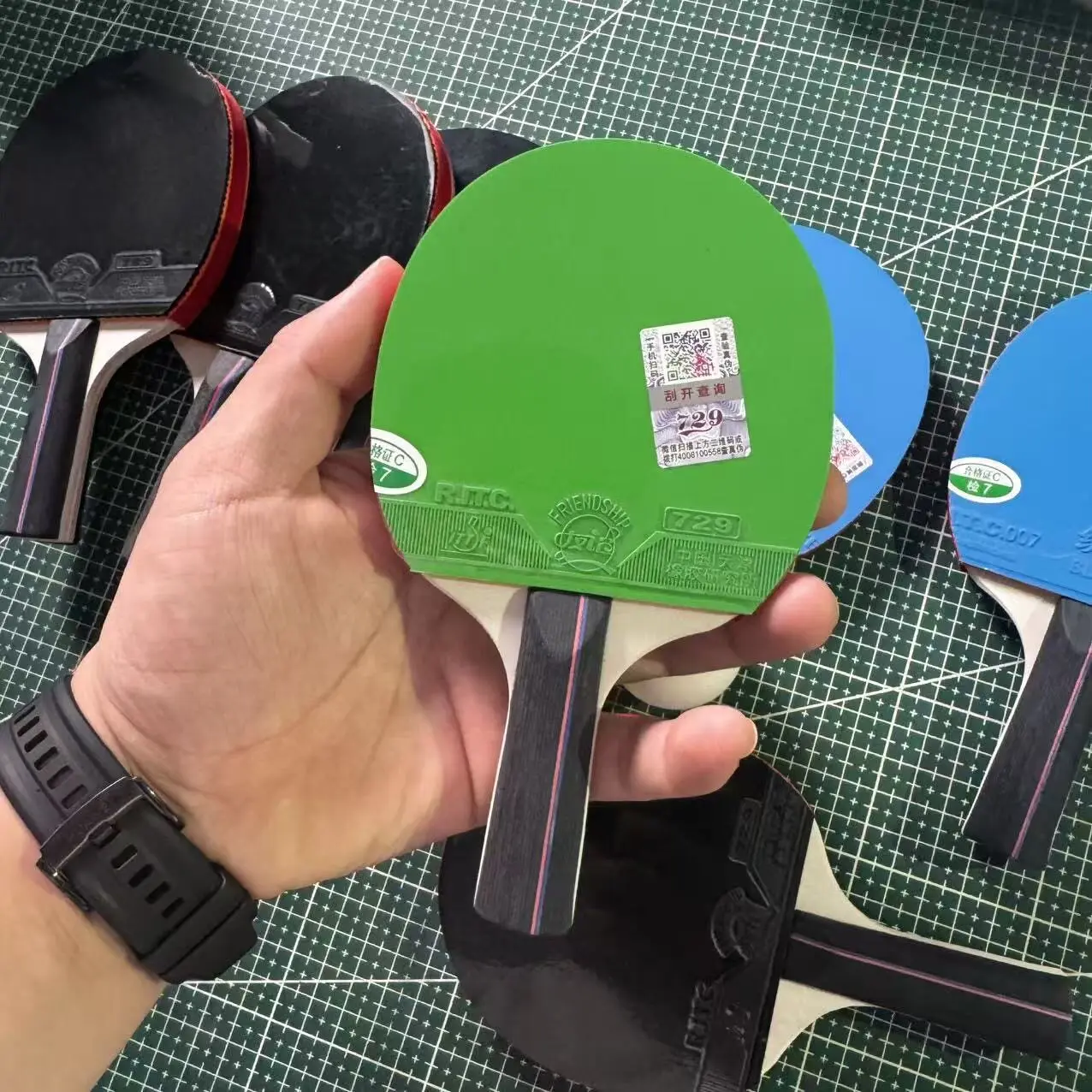 729 Mini Table Tennis Blade Colorful Hand‑Held Palm Size Ping Pong Paddle For Autograph Signature Souvenir Entertainment Gift