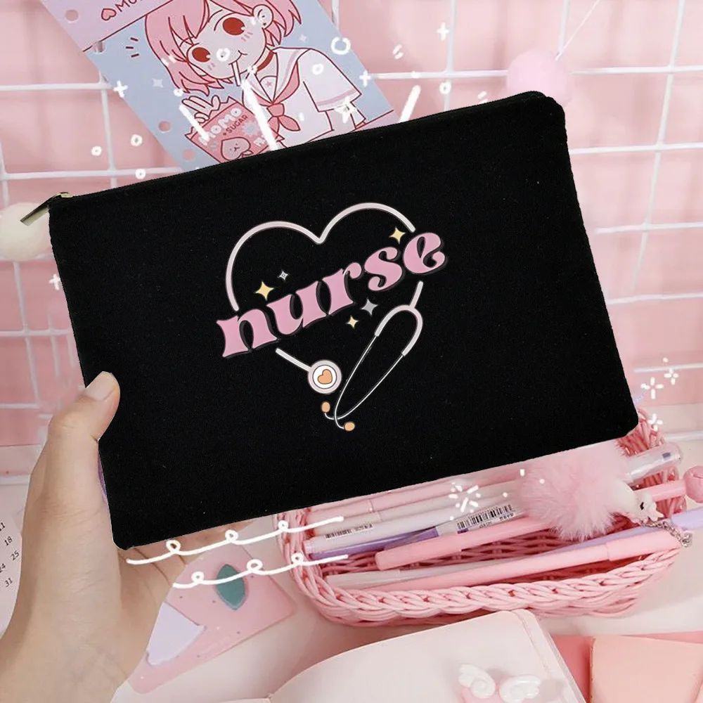 Nurse Letter Print Makeup Bag Nurse\'s Day Cosmetic Bag Nurse Accessories for Work Nursing Bag for Birthday Retirement Gifts