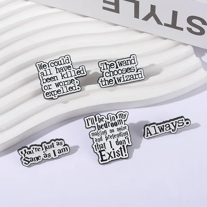 Minimalista série inglês broche carta frase curta citações crachá roupas versátil acessórios de moda fivela anti-exposição