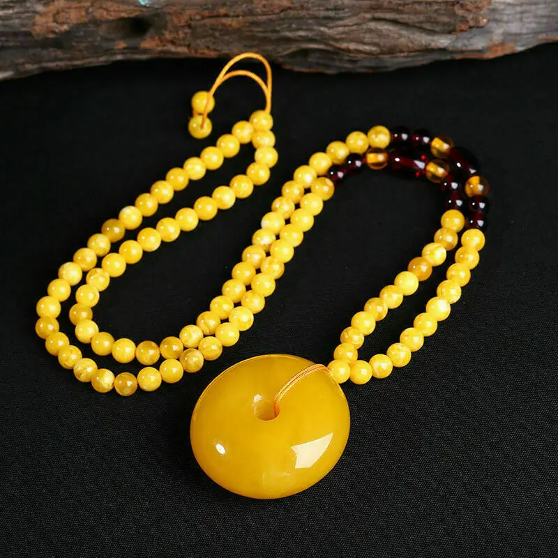 

Beeswax bule Pendant Chain Pendant with clavicle shaped Nelace amber