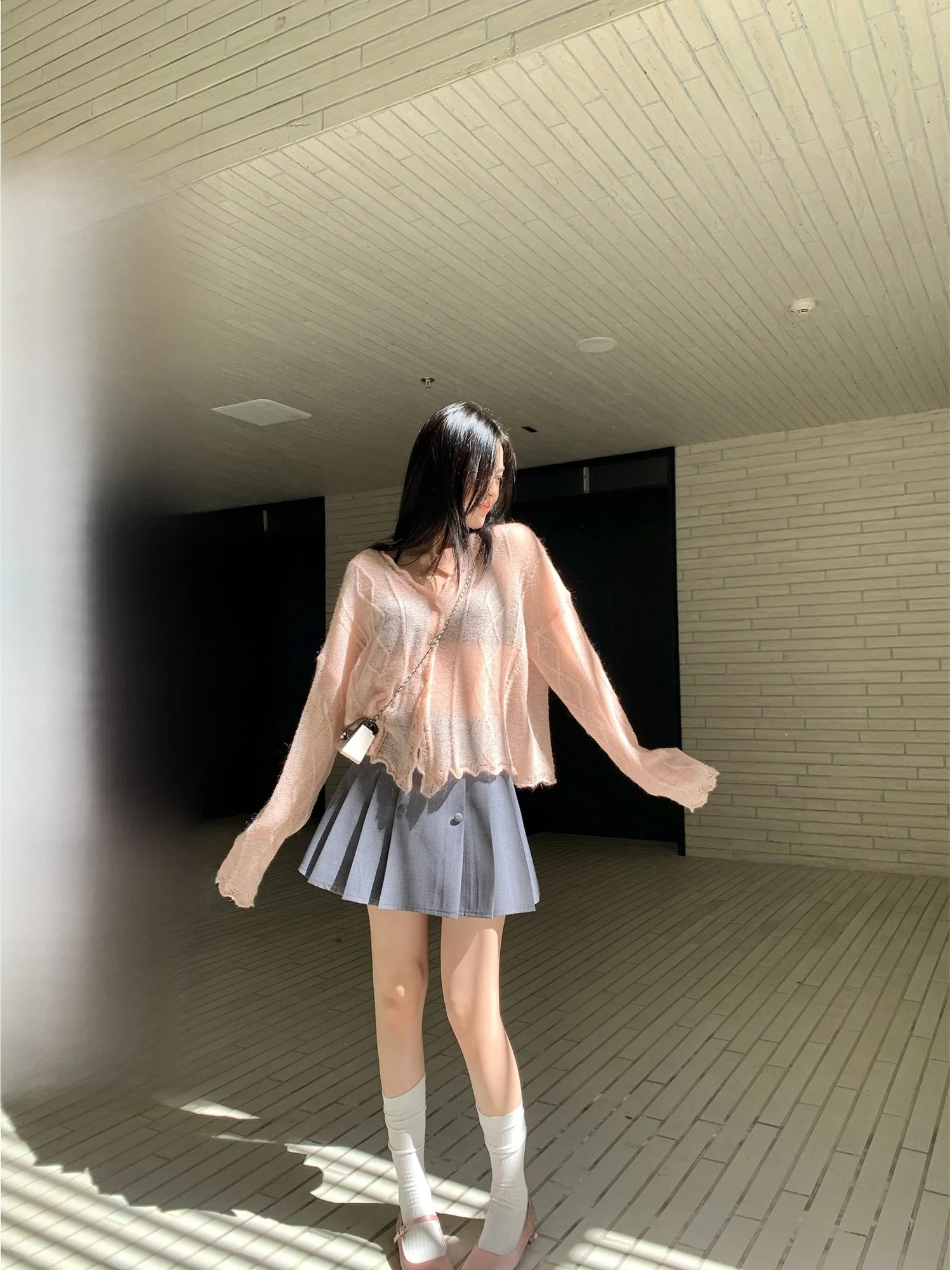 

Высококачественный женский вязаный свитер для ношения под одеждой, в стиле «сладкий и пикантный», новинка ранней весны, укороченный, с длинными рукавами