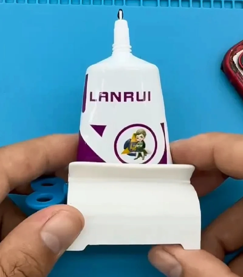 

Lanrui I9 Universal Glue Squeezer Cell Phone Repair Glue Booster
