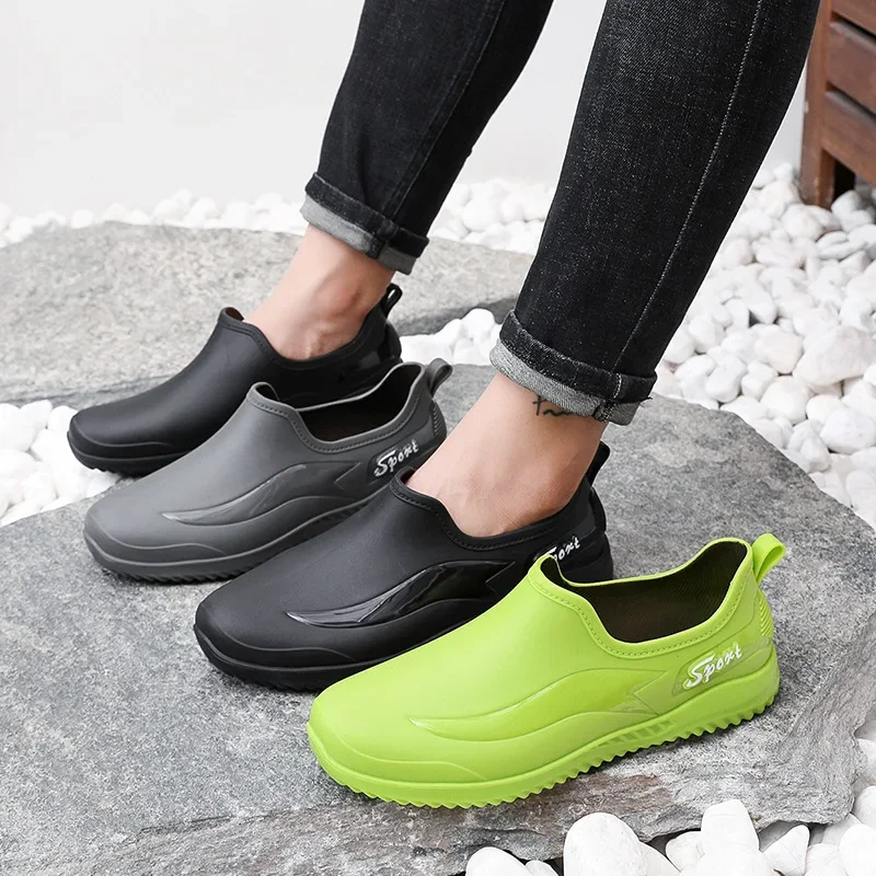 Men Waterproof Non Slip Wear Resistant Low Cut Work Boots Kitchen Chef Shoes Safety Rain Boots Versatile Footwear