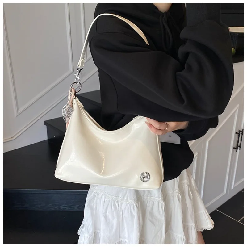 

Women's Fashion White Patent Leather Hobo Shoulder Bag with Tassel Charm Casual Office Work Daily Travel Underarm Purse Handbag