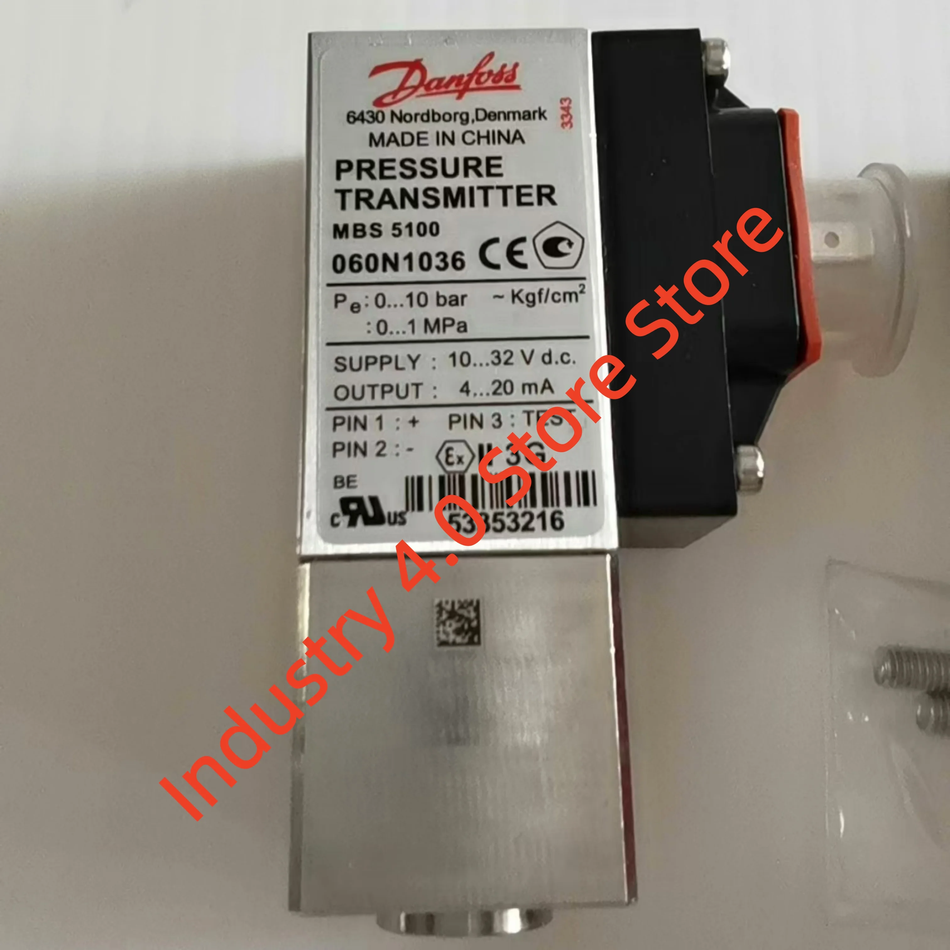 

060N1036 новый в коробке Датчик давления