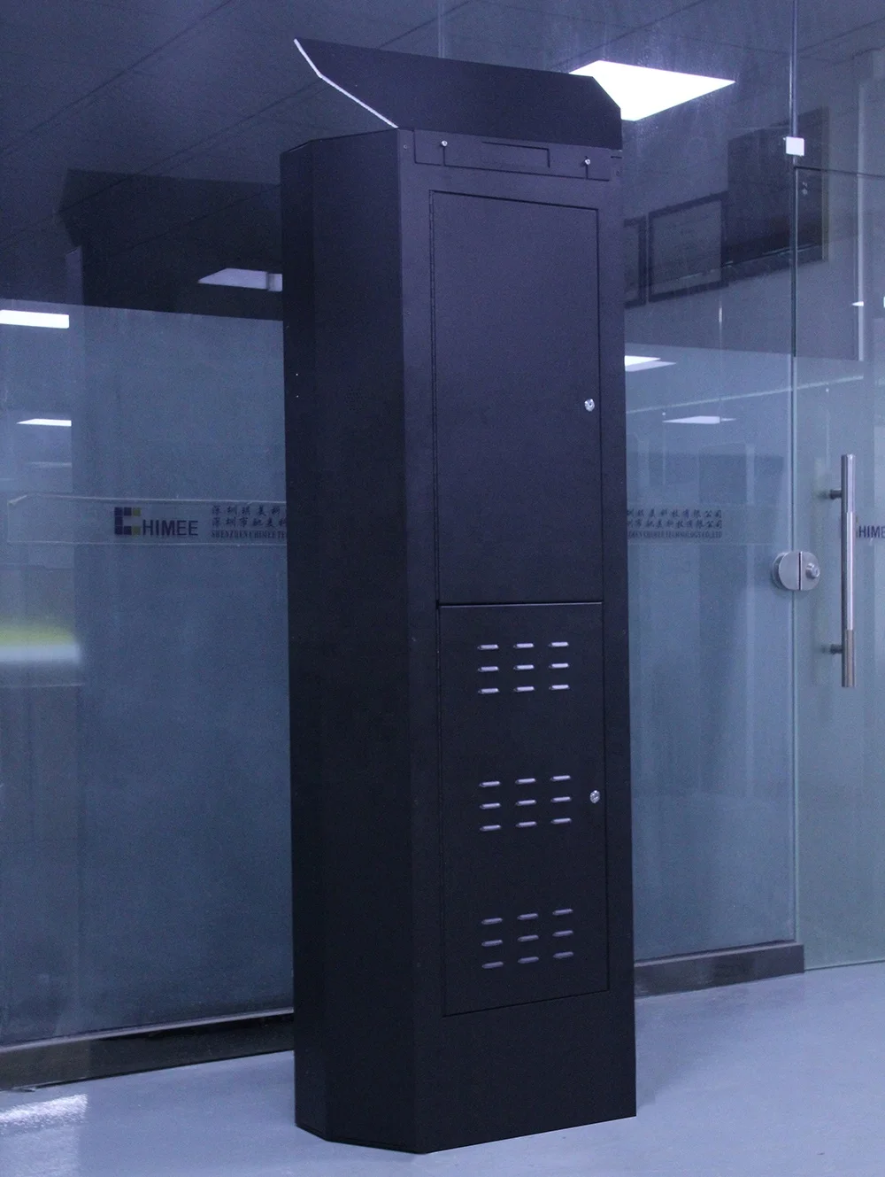 セルフィーミラータッチスクリーンPC TVフォトブースマシン 70インチミラー 43インチタッチスクリーン アルミシェル マジカルフォトブースキオスク