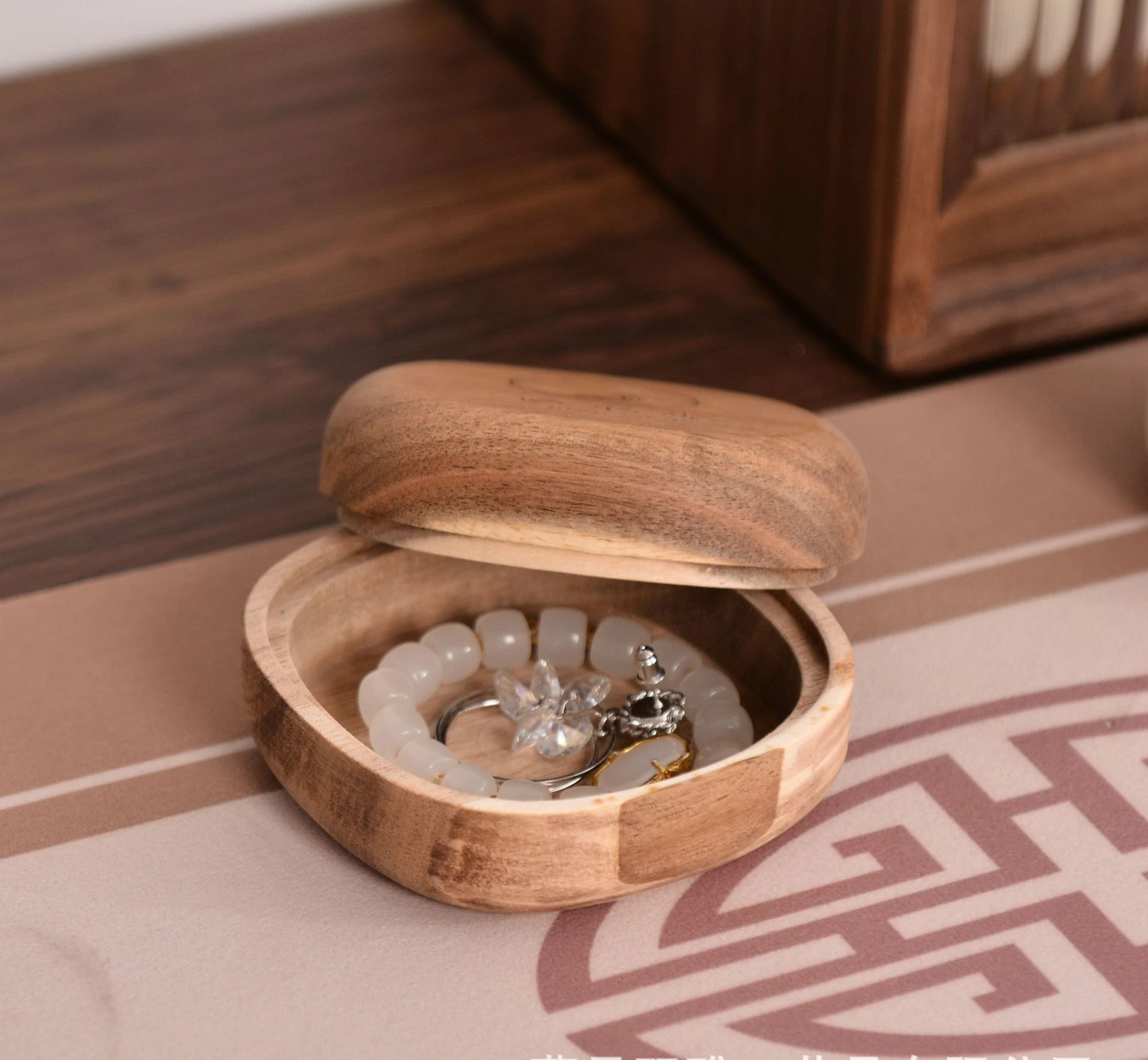 صندوق مجوهرات من خشب السنط محمول ، أقراط سطح المكتب وتغليف الأساور ، صندوق خشب صلب #3