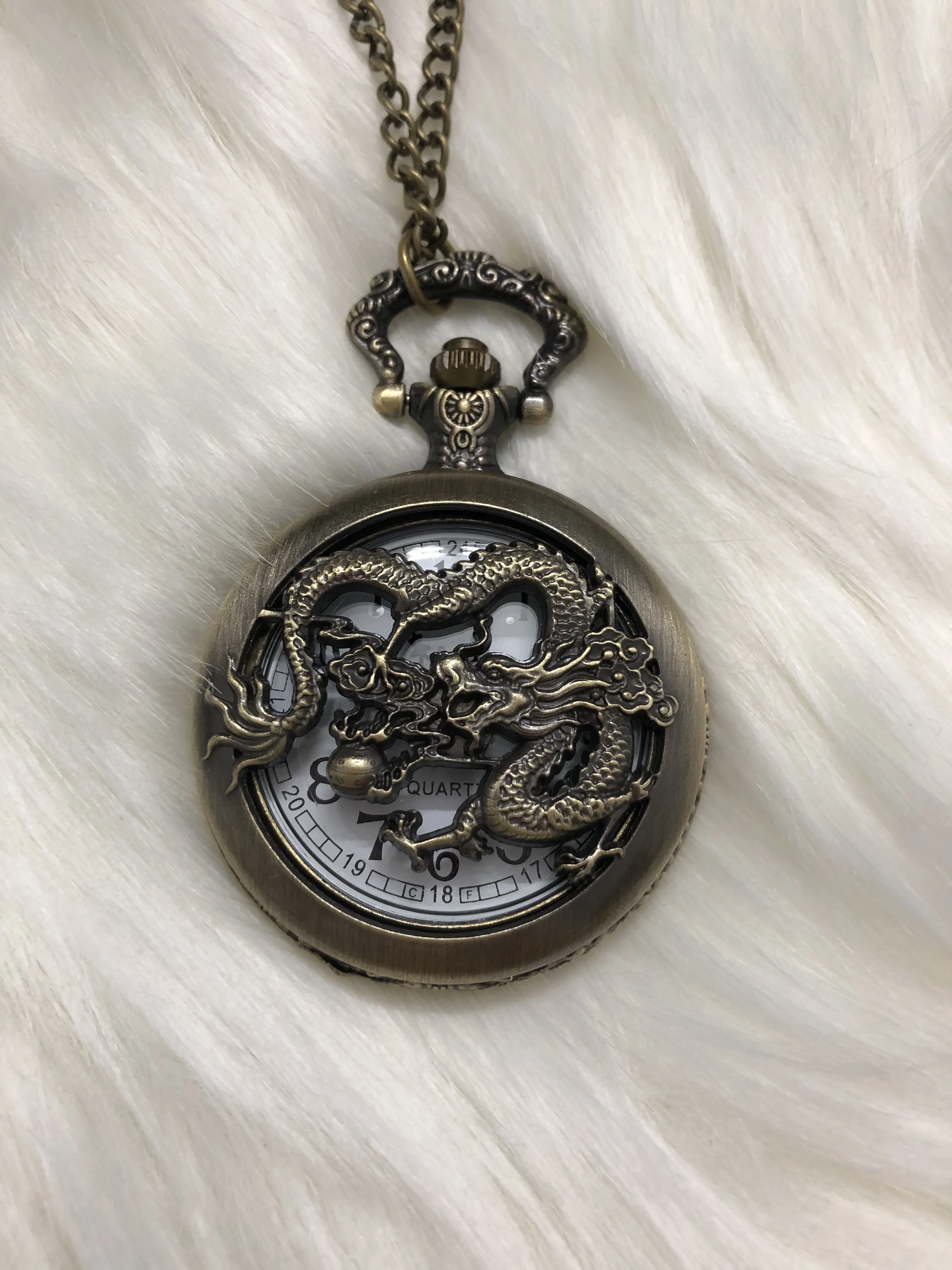 12 Zodiac Pocket Watch Hollow out the Year of the Loong Souvenir Retro Flip Cap Necklace Hollow out Electronic Pocket Watch Men