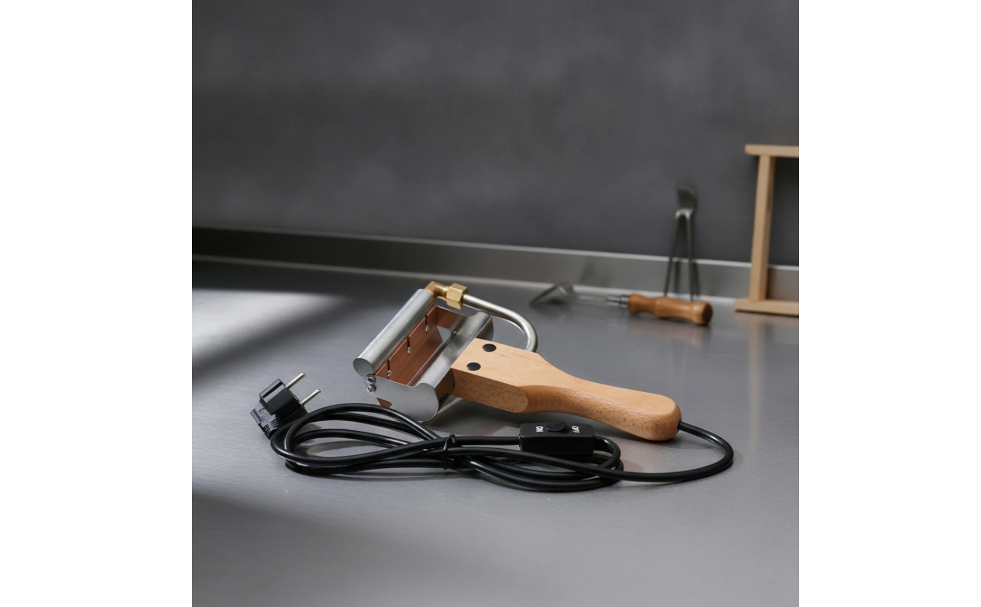 Electric Honey Uncapping Tool Ergonomic Electric Uncapping Tool Heated Honey Scraper Heavy-Duty for Beekeepers, Apiary Electric Honey Uncapping Tool Ergonomic Electric Uncapping Tool Heated Honey Scraper Heavy-Duty for Beekeepers, Apiary