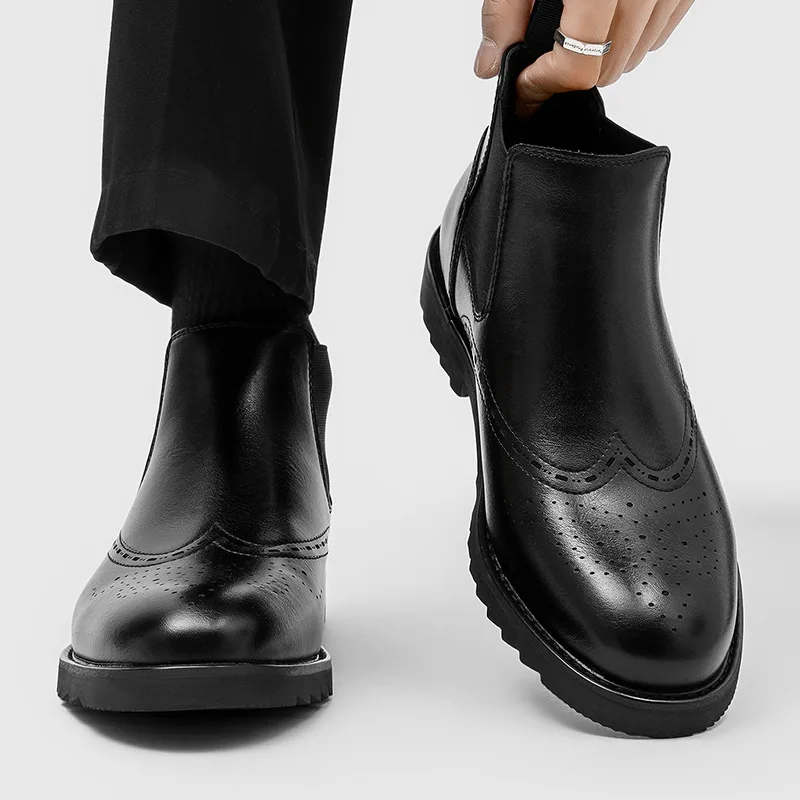 جديد 2026 خمر البريطانية الرجال أحذية من الجلد الخريف الربيع الأعمال في الهواء الطلق العمل الأدوات حذاء من الجلد البروغ تشيلسي الأحذية