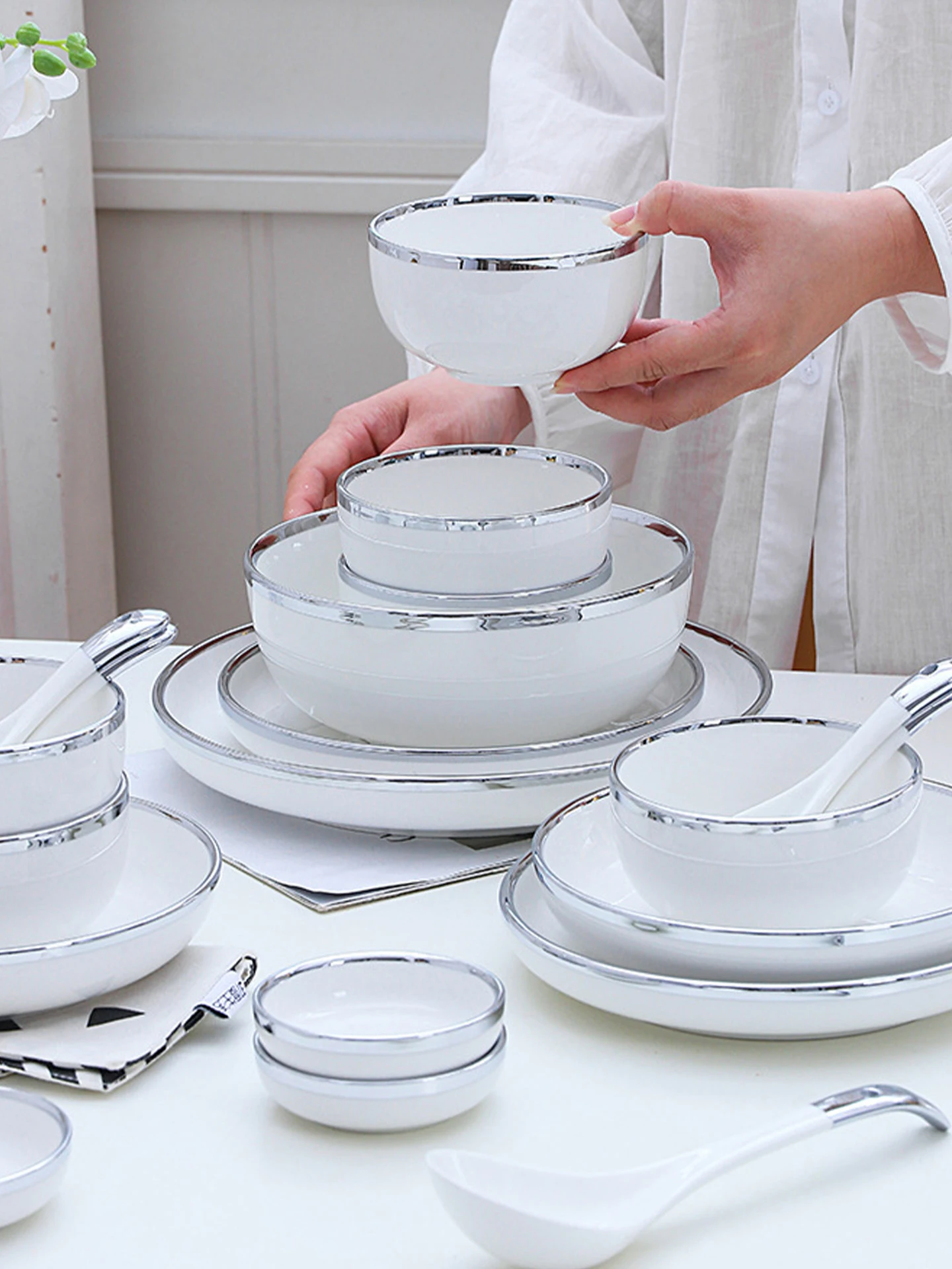 set-di-piatti-e-ciotole-in-ceramica-argento-stile-nordico-per-uso-domestico-stoviglie-per-banchetti-e-uso-quotidiano