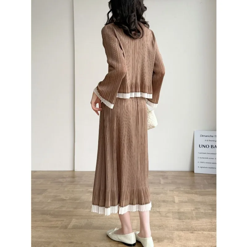 Miyake-Anzug mit Faltenrock, Plisse-Falte, 2026, frühes Frühjahr, neuer Pendler, eleganter High-End-Wind, lässige Mode, Falten-Halbrock-Anzug