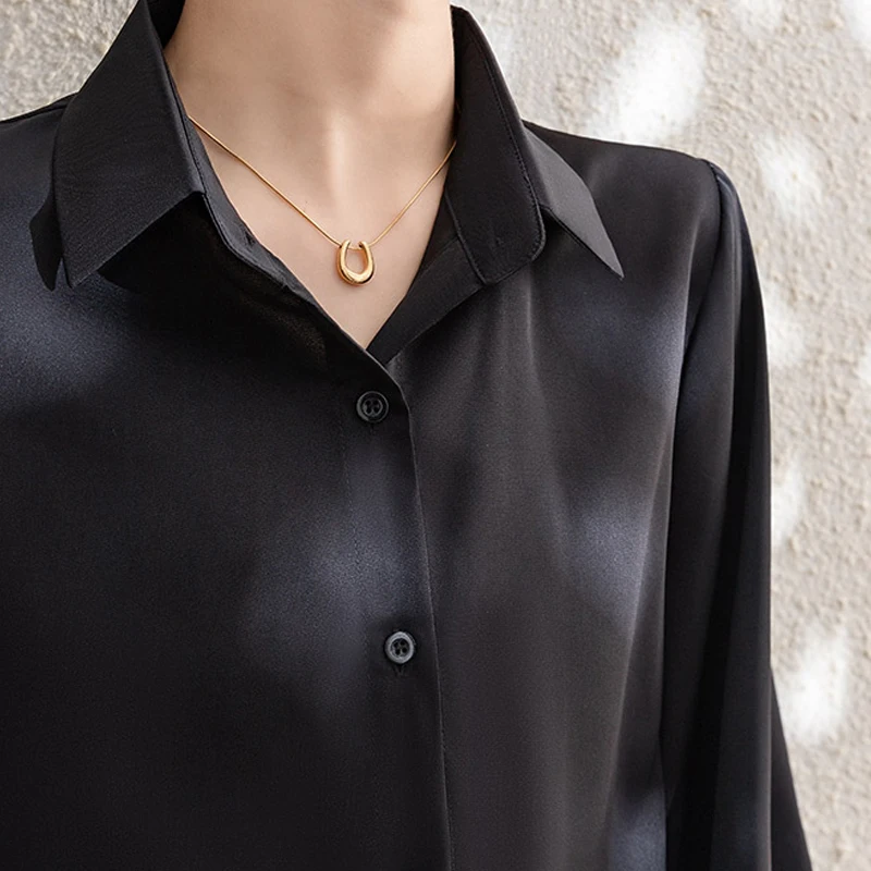 Camicia da ufficio moderna nera bianca Utilità coreana Chic con maniche a lanterna Abbigliamento minimalista