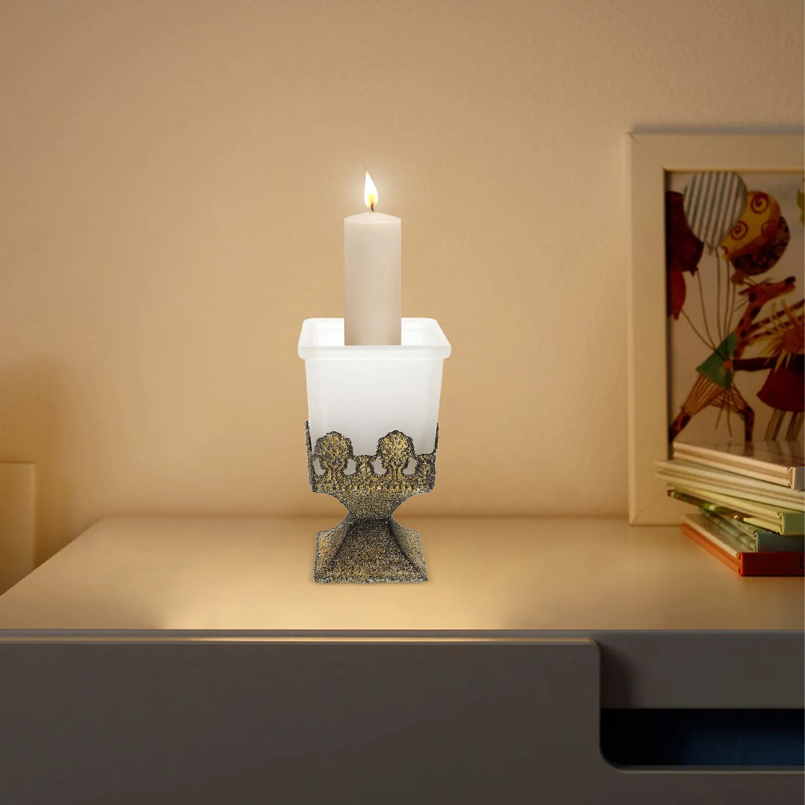 Iron Holder Small Cup Shape Vintage Decorative Candlestick for Tabletop Living Room Bedroom Romantic Warm