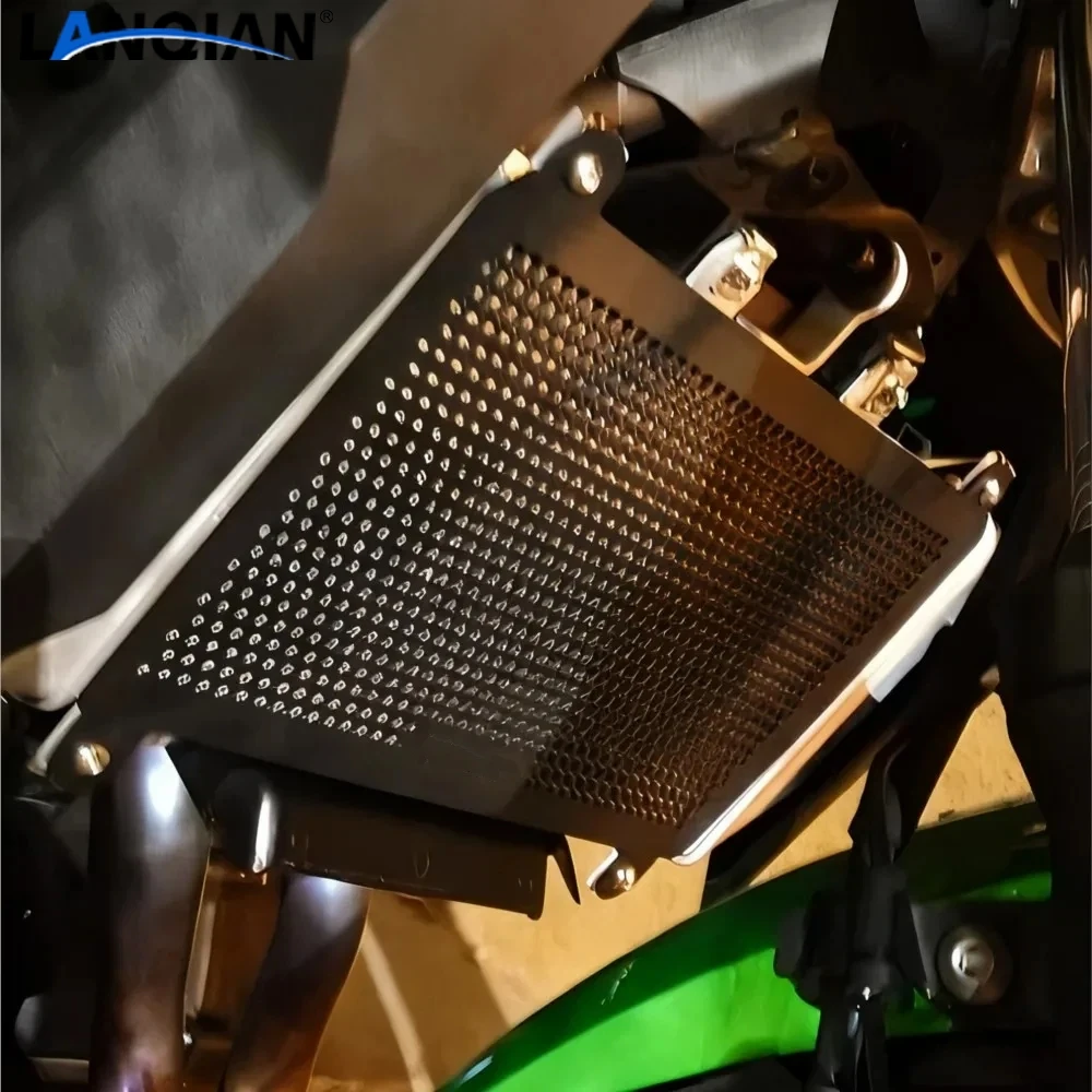 

For NINJA500 Motorcycle Radiator Guard Protect Grille Cover Grill Protection For Kawasaki Z500 For Ninja 500 SE ABS 2024 2025